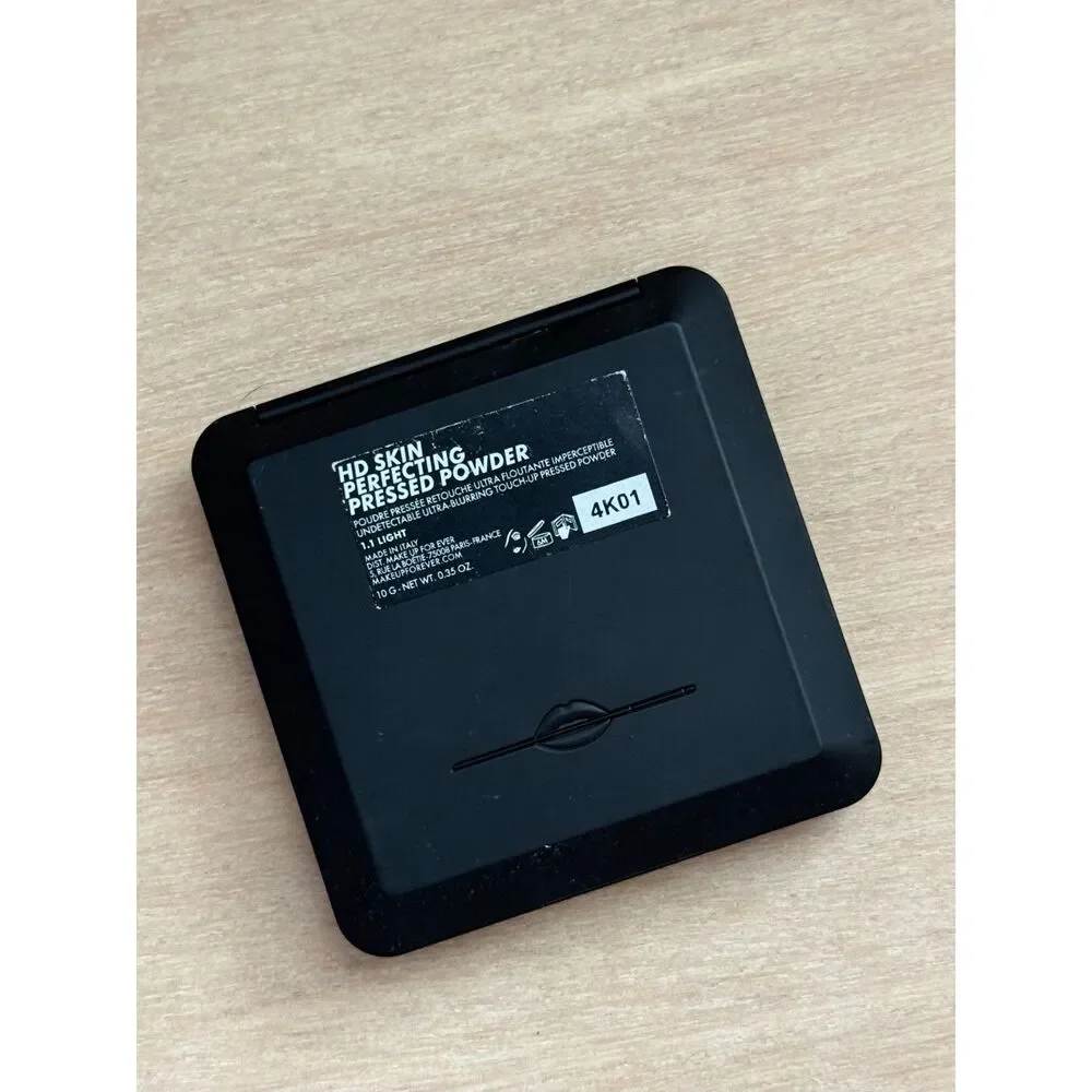 Make Up For Ever HD Skin Perfecting Pressed Powder - Shade 1.1 Light- Brand New